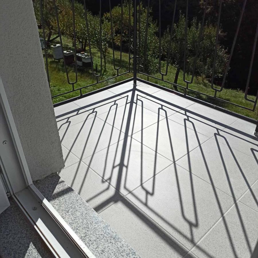 Guest House Bee Visoko Extérieur photo