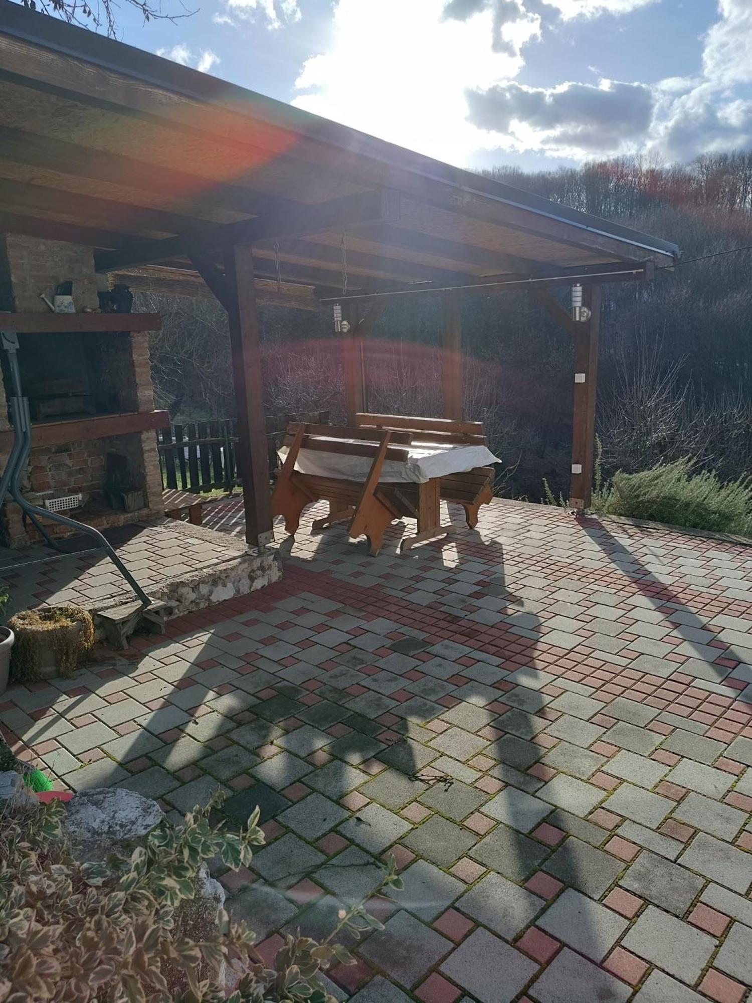 Guest House Bee Visoko Extérieur photo